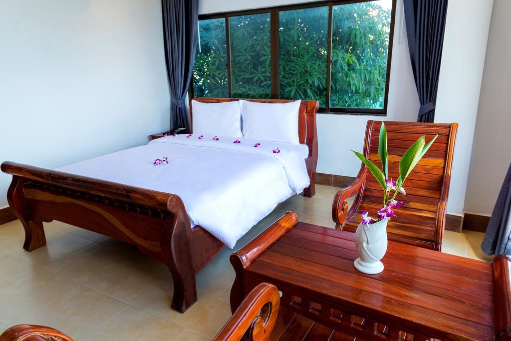 Ly Heng Chhay Hotel Poipet Exterior photo