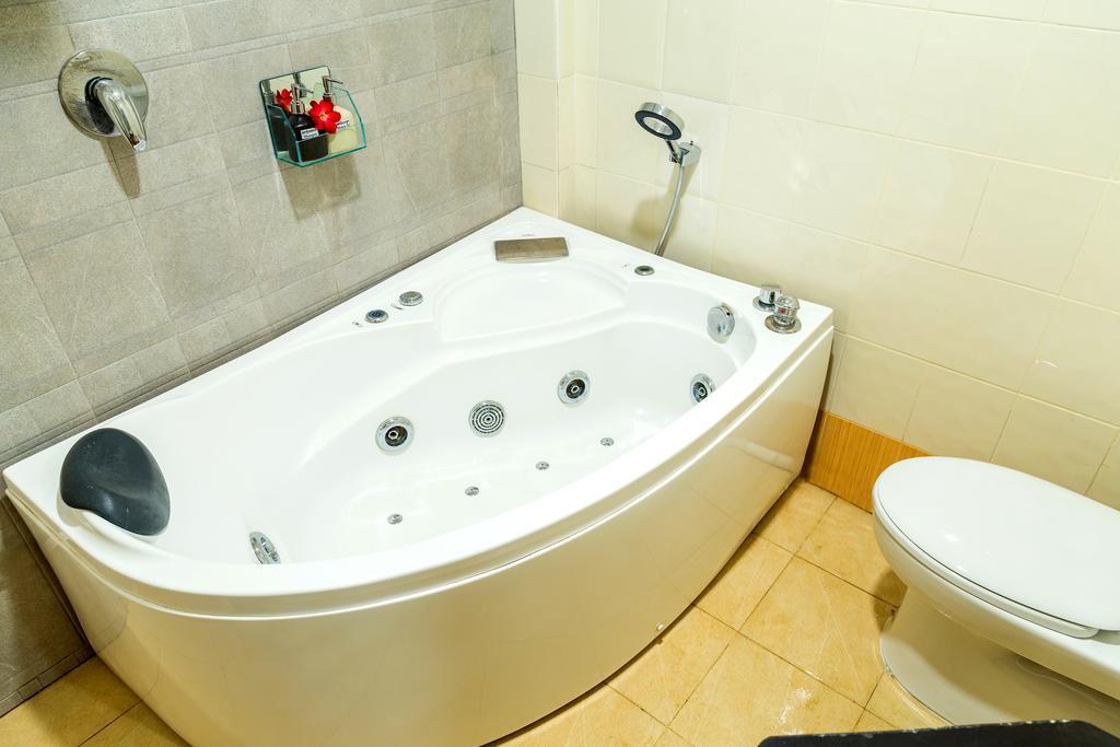 Ly Heng Chhay Hotel Poipet Exterior photo