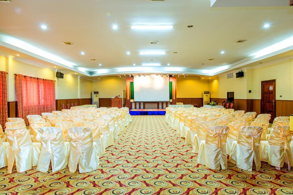 Ly Heng Chhay Hotel Poipet Exterior photo