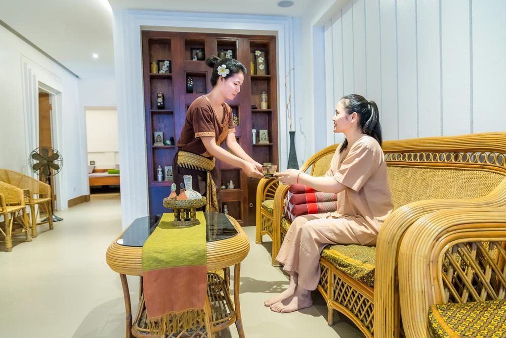 Ly Heng Chhay Hotel Poipet Exterior photo